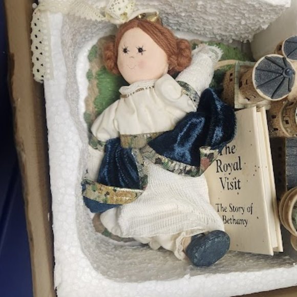 RARE Once Upon A Time The Royal Visit Story of Bethany , tall statue, book, doll - Picture 6 of 8